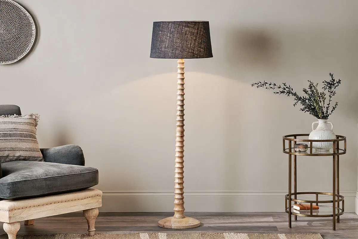 Illumihome Store -Illumihome Store Avisa Mango Wood Floor Lamp